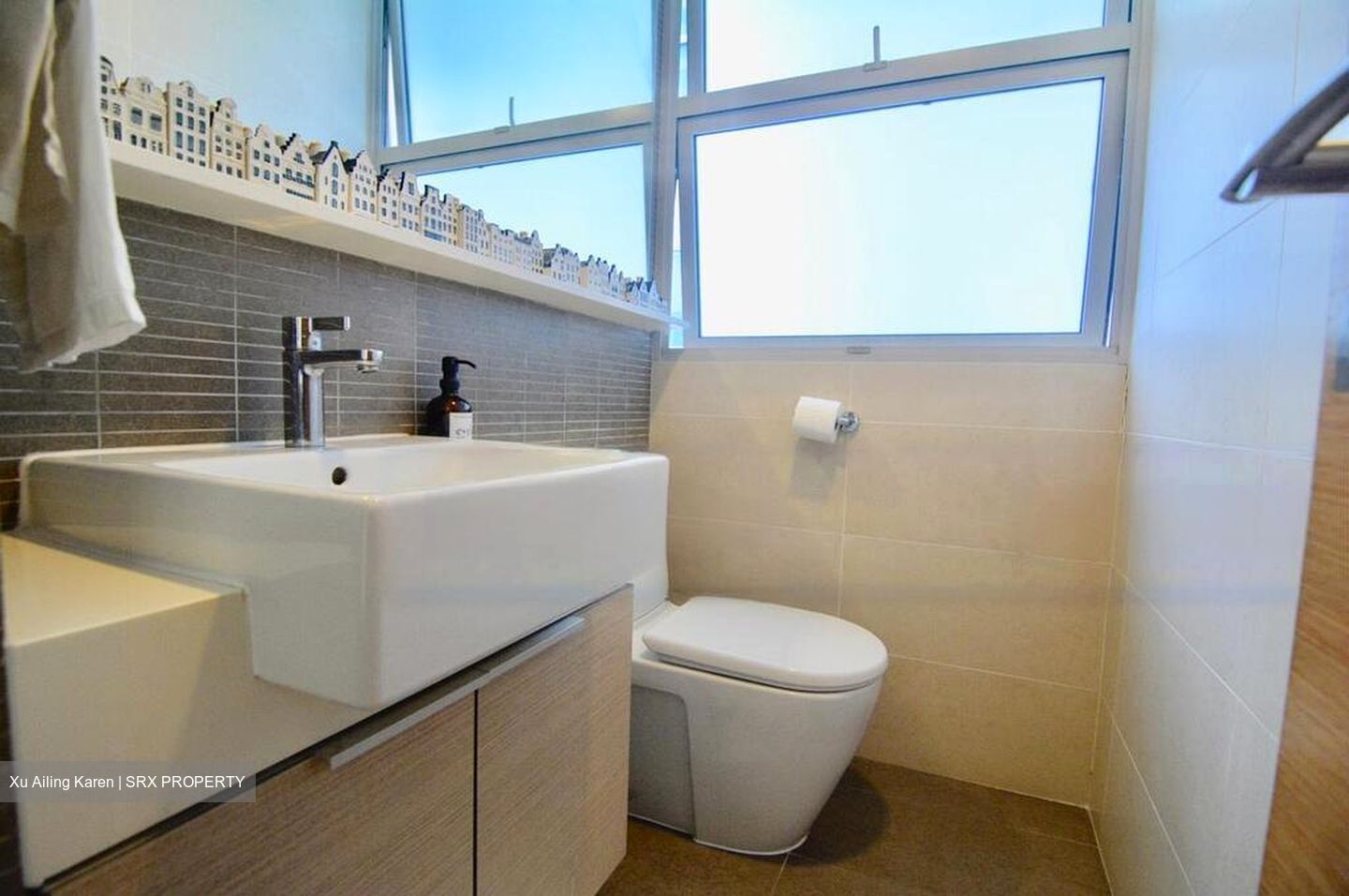 The Esta (D15), Condominium #570152901